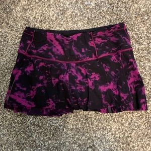 Lululemon skirt/built in shorts. SIZE 8